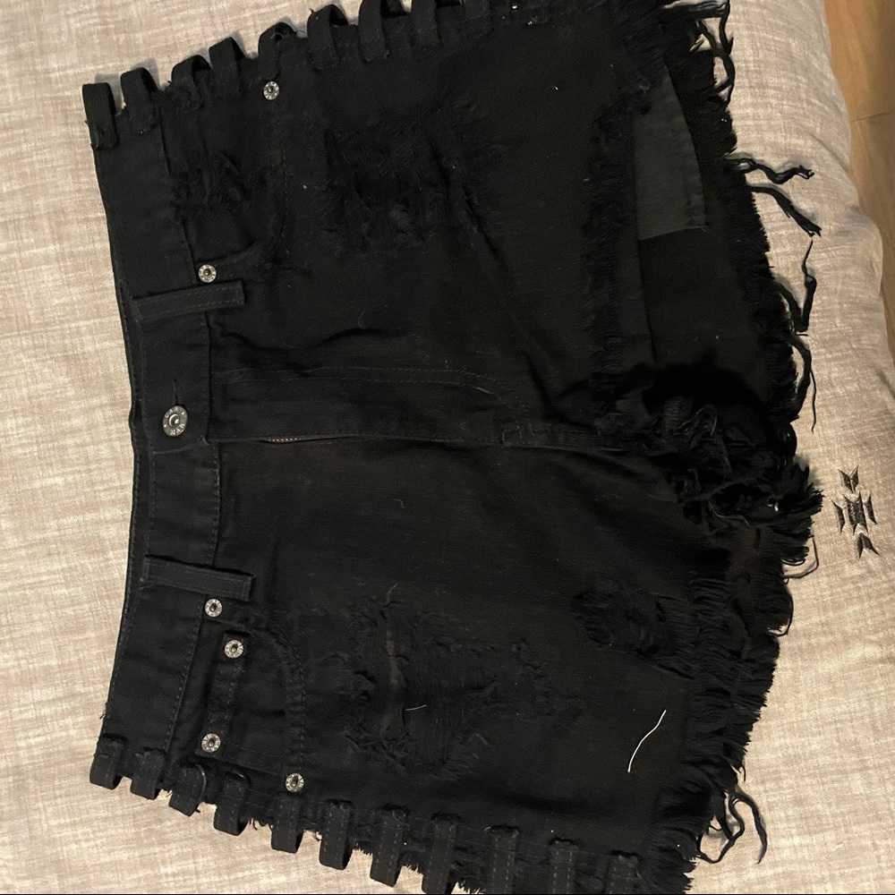 Cutout LF shorts (Carmar brand)